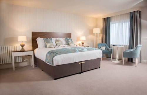 Dungloe Hotel | Cozy Waterfront Hotel Dungloe with Exceptional Amenities