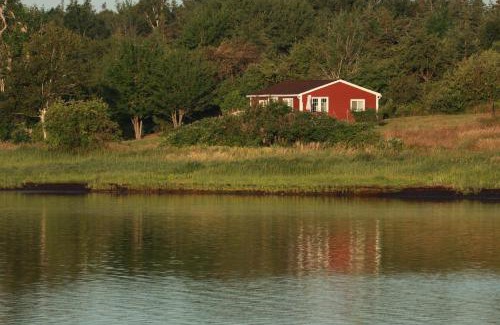 Pomquet House | Pet-Friendly Waterfront House near Pomquet Beach - 9.6/10