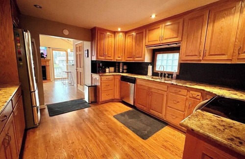 Saint Johns Cottage | Scenic Waterfront Retreat with Hot Tub and Private Dock