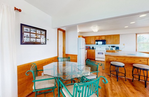 Brigands' Bay House | Oceanfront Retreat with Hot Tub, Pool & Amazing Views