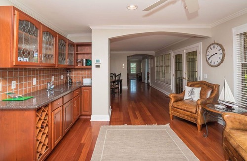 Berlin House | Scenic Waterfront Estate: Sleeps 24 with Oceanfront Views