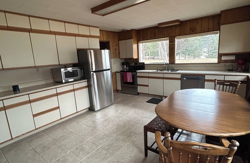 Park Rapids House | Prime Location: Steps to Heartland Park & Ocean Views!