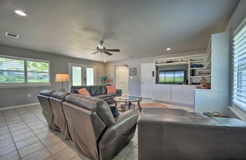 Kingsland House | Cozy Kingsland Home with Pool and River Access Awaits You