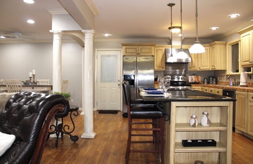 Florence House | Exceptional Waterfront Lake House on Wilson Lake with Pool