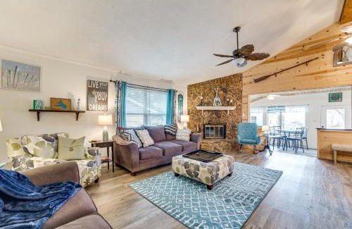 East Tawakoni House | Waterfront Lake Tawakoni Home with Yard and Fire Pit