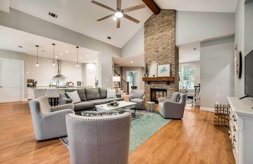Quinlan House | Riverside Retreat at Lake Tawakoni with Scenic Views