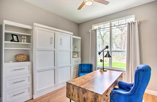 Quinlan House | Charming Waterfront Retreat at Lake Tawakoni with Fire Pit