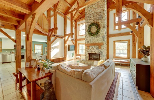 New Durham House | Exclusive Waterfront Lakes Region Home on Private Cove