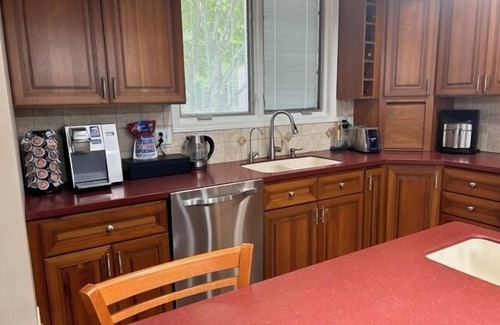 South Bend House | Waterfront Retreat with Kitchen & 10 HD Smart TVs