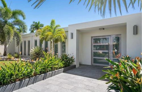 Sabana Abajo House | Waterfront Home with Dock & Pool in San Juan, 4-Star Stay