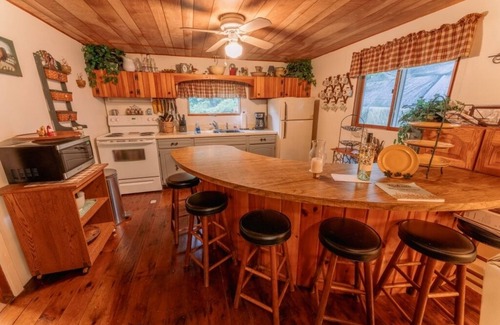 South Casco Cabin | Idyllic Waterfront Cottage by Sebago Lake State Park