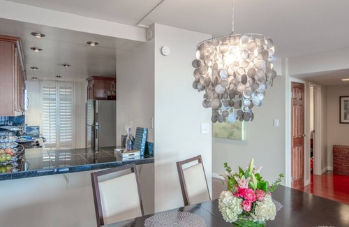 Marina del Rey Condo | Prime Waterfront Marina Del Rey Condo Steps from the Beach