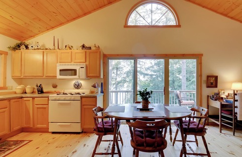 Mercer Cabin | Scenic Mercer Cabin with Wraparound Porch & Lake Views