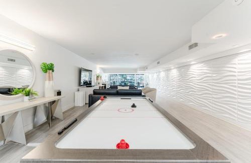 Boca Raton Apartment | Waterfront Oasis 2BR 2BA with Pool, Gym, Balcony & Parking