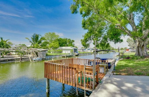 Buckhead Ridge House | Idyllic Okeechobee Retreat with Backyard Dock & Child Friendly