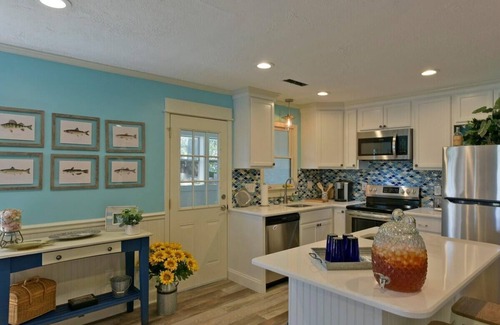 Murrells Inlet House | Waterfront + on Marshwalk w/Dock, Yard & Grill