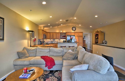 Newport House | Stylish Waterfront Oregon Retreat with Ocean Views & More!