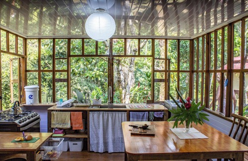Livingston House | Waterfront Retreat with Communal Kitchen in Rio Dulce