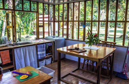 Livingston House | Waterfront Retreat with Communal Kitchen in Rio Dulce