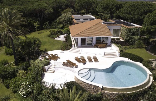 San Teodoro Villa | Scenic Waterfront Retreat with Beach Access and Ocean Views