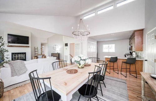 North Shore House | Waterfront Retreat: Paddle Boards, Fire Pit & Pet Friendly