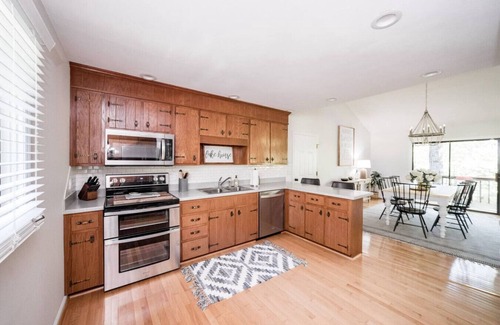 North Shore House | Waterfront Retreat: Paddle Boards, Fire Pit & Pet Friendly