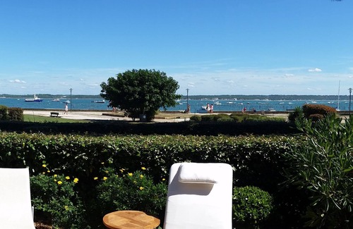 Cap-Ferret Apartment | Seaside Retreat with Panoramic Bay Views & Beach Access