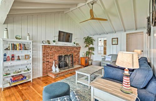 Portsmouth House | Scenic Portsmouth Cottage with Ocean View, 9/10 Rated!