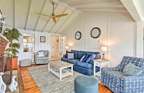 Portsmouth House | Scenic Portsmouth Cottage with Ocean View, 9/10 Rated!