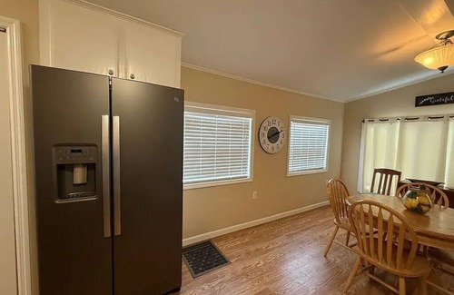 Georgetown House | Waterfront! Prime Location, Clean, Swimming Pool, Fishing Dock, WIFI