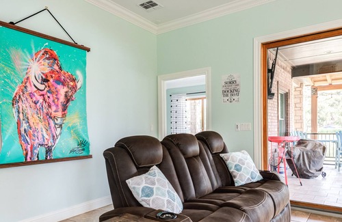 Buffalo Springs House | Scenic Waterfront Retreat @BSL with Breathtaking Sunsets