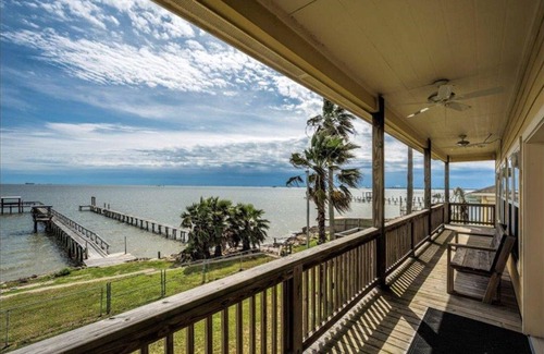 Dickinson House | Scenic Waterfront Retreat with Pier and Ocean View Amenities