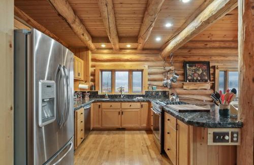 Sagle House | Idyllic Waterfront Ranch on Pend Oreille with Private Beach