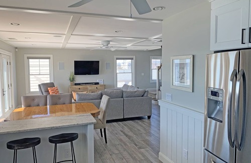 Westbrook Center House | Waterfront Retreat with Ocean Views & Breathtaking Sunrises