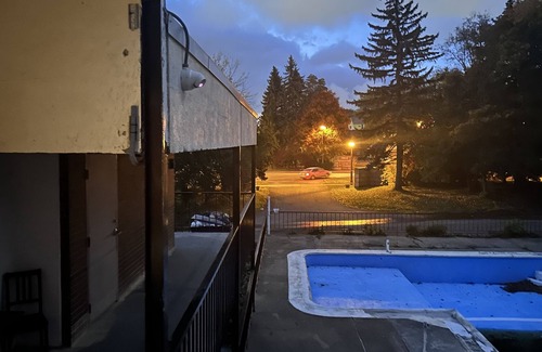 Downtown Niagara Falls Bed & Breakfast | Waterfront sightseeing