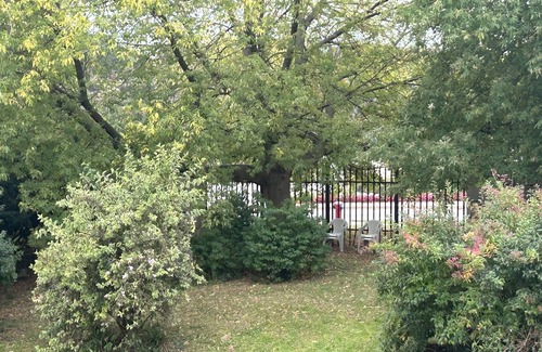 Downtown Niagara Falls Bed & Breakfast | Waterfront sightseeing