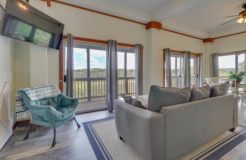 Spicewood House | Scenic Spicewood Home with Deck, Fire Pit & Hot Tub