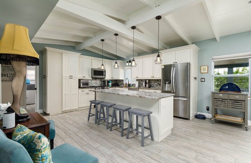 Riviera Bay House | Waterfront St. Pete Home with Pool & Ocean Views - 10/10!