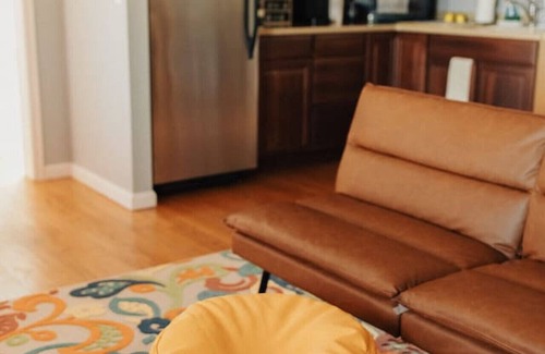Lincoln Apartment | Cozy Private Studio with Hot Tub Steps from the Beach