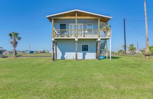 Cedar Lane House | Pet-Friendly Waterfront Texas Escape with Boat Access