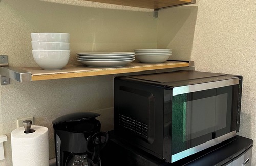 Port Angeles East Apartment | Pet-Friendly Waterfront Tiny Home by Olympic National Park