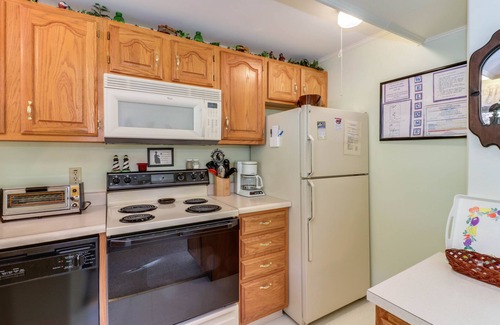 McHenry House | Waterfront Townhouse with Dock & Deck - Near Skiing Fun