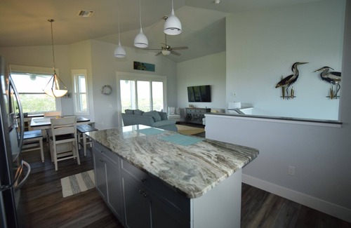 Captiva House | Waterfront Retreat: Dock Access & Steps to the Beach