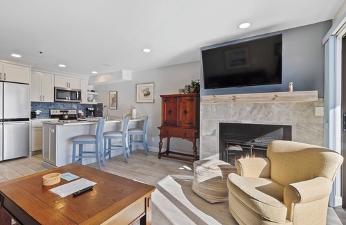Charlevoix Condo | Inviting Condo #233 at Edgewater Inn with Balcony Retreat