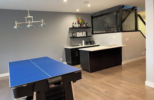 Winnipeg House | Waterfront views and tranquil neighborhood