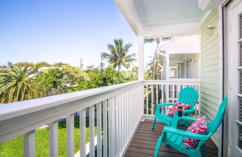 Marathon Villa | Idyllic Waterfront Villa: Private Pool & Ocean View Retreat