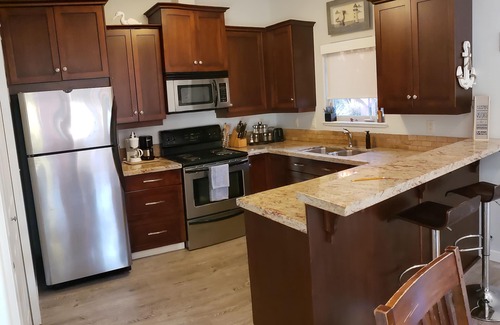 Okanagan-Similkameen Villa | Family-Friendly Waterfront Villa on Lake Osoyoos - Guest Rated 9.8