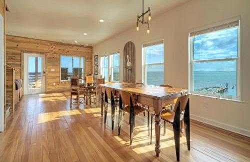 Flour Bluff House | Waterfront Getaway: Marlin Madness with Pool & Boat Dock