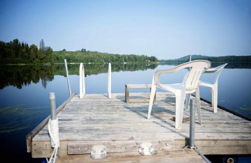 Cayamant House | Waterfront with Spa - Havre de l'Auror