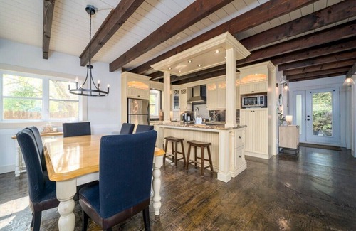 Saint-Raymond Ski Chalet | Waterfront Retreat with Breathtaking Views and Spa Access